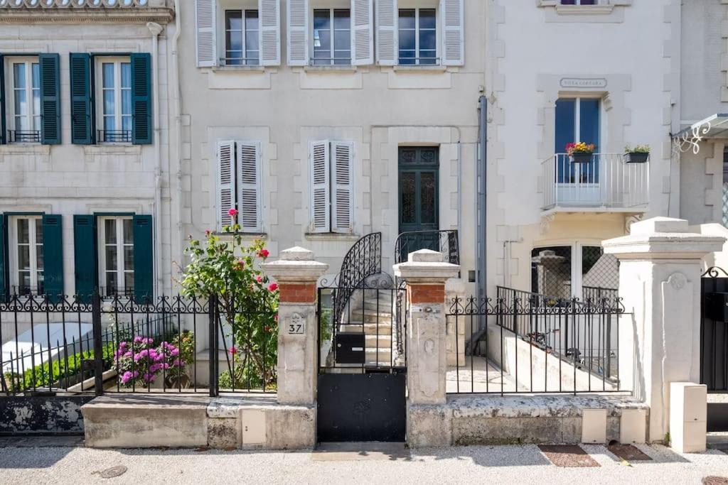 Superbe Appartement Facon Loft A 2 Pas Du Centre ! La Rochelle  Exteriör bild