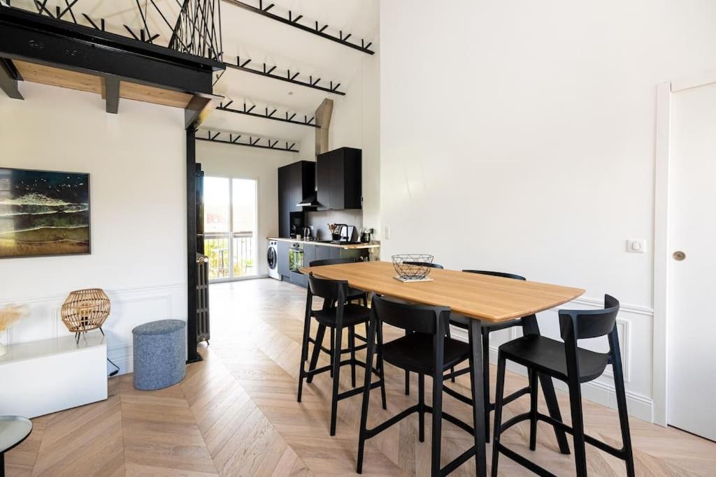 Superbe Appartement Facon Loft A 2 Pas Du Centre ! La Rochelle  Exteriör bild