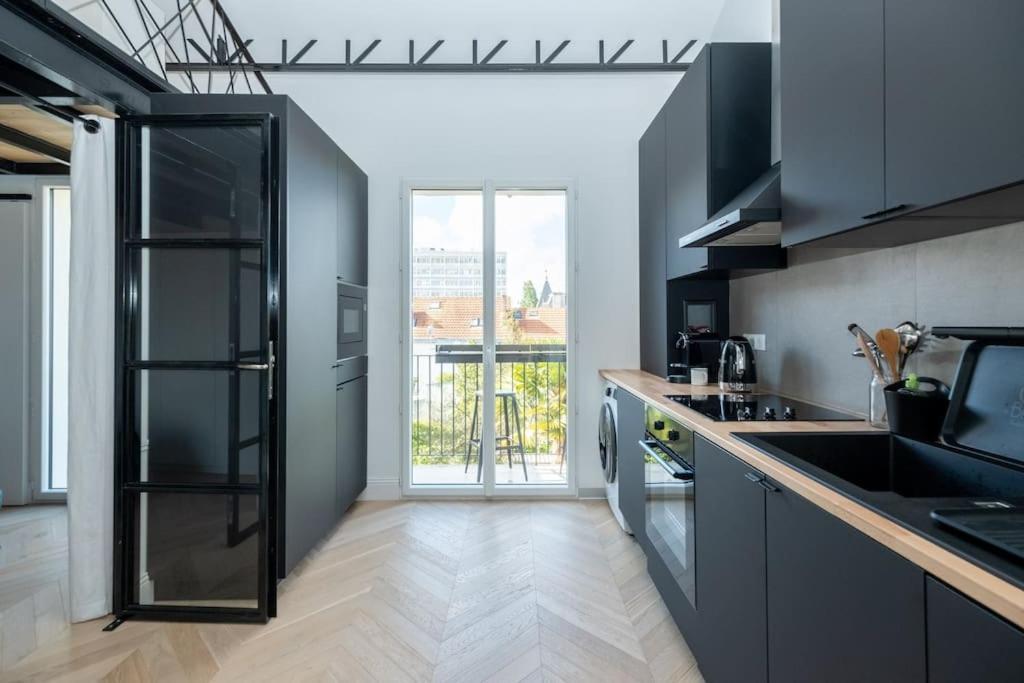 Superbe Appartement Facon Loft A 2 Pas Du Centre ! La Rochelle  Exteriör bild
